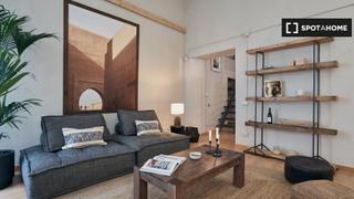 Lloguer Pis a St. Pere - Sta. Caterina - El Born. Se alquila piso de 1 dormitorio en barcelona.