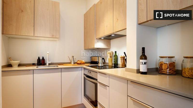 Foto b47c986a-6bf6-4972-999b-e5d46a6e087f. Alquiler piso apartamento de 2 dormitorios en alquiler en Barcelona