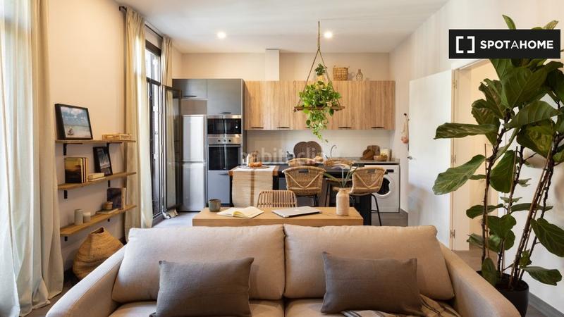 Foto 051511fa-019b-4f6b-b580-64ca6fc6ab9a. Alquiler piso apartamento de 2 dormitorios en alquiler en la dreta de leixample en Barcelona