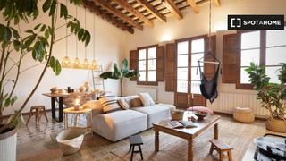 Miete Etagenwohnung in St. Pere - Sta. Caterina - El Born. Apartamento de 3 dormitorios en alquiler en barcelona