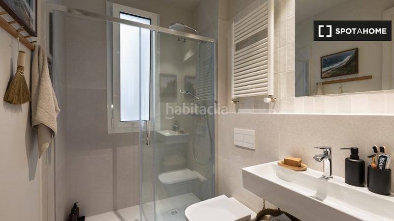 Foto 3704ce47-0cdd-4367-ba28-0b94e67d6270. Alquiler piso apartamento de 2 dormitorios en alquiler en Barcelona