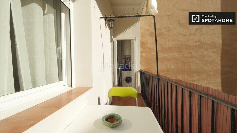 Foto ac29e94f-ffd6-4f6f-b6b2-d83db7ac8c62. Rent flat with heating in Raval Barcelona