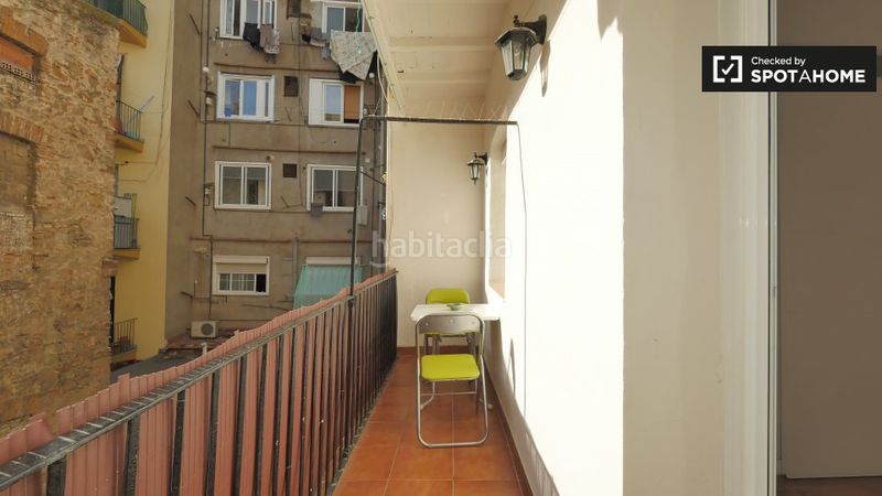 Foto ea0f6879-1470-4ed9-ba46-9da95f5b4842. Rent flat with heating in Raval Barcelona