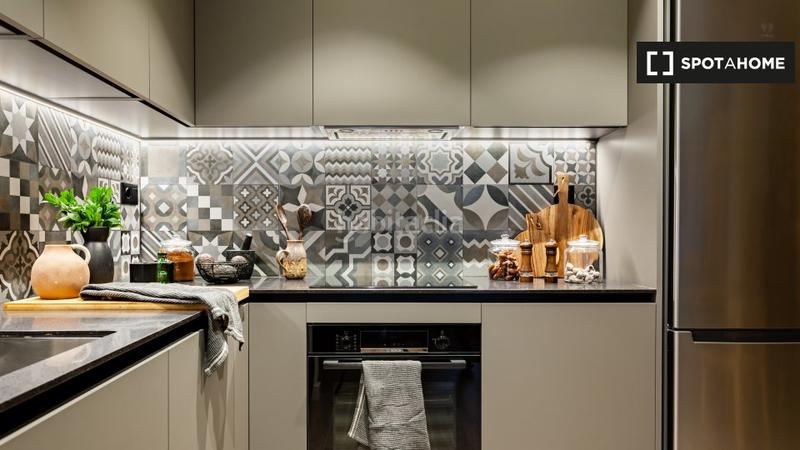 Foto 4d51b816-5e5a-4dd6-944f-930cc6e9ddb0. Alquiler piso apartamento de 3 dormitorios en alquiler en Barcelona