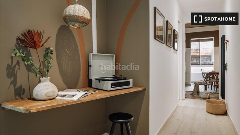 Foto b81392d1-d892-48a6-a00f-f8b71c4e227b. Alquiler piso apartamento de 3 dormitorios en alquiler en Barcelona