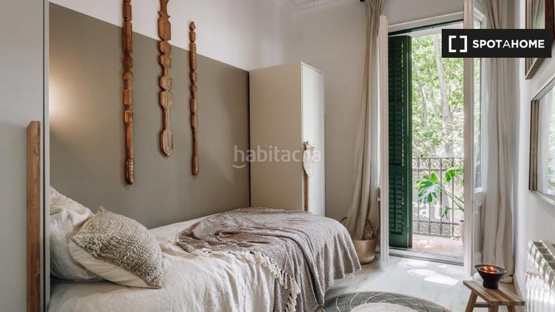 Foto f5a96394-a84c-4ba0-bbc5-ce43f4fcc002. Alquiler piso apartamento de 3 dormitorios en alquiler en Barcelona