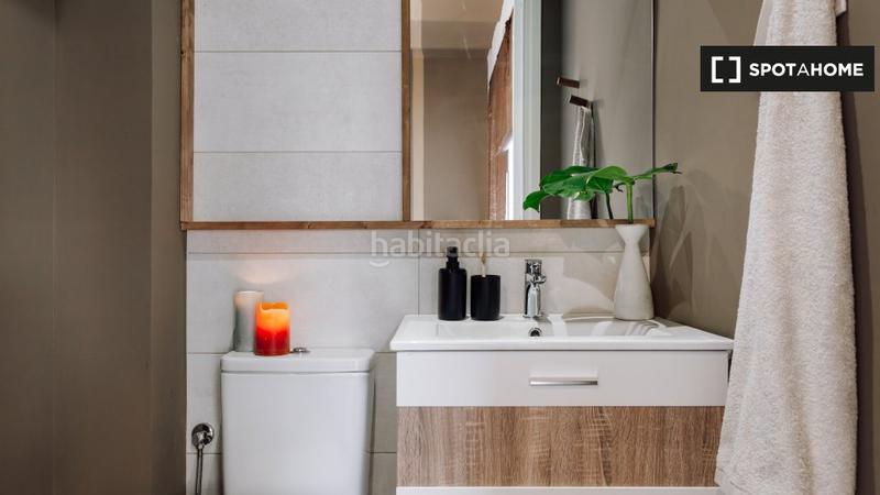 Foto fdcb9f7f-28db-4baf-aea0-71c6a0c8410b. Alquiler piso apartamento de 3 dormitorios en alquiler en Barcelona