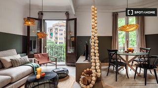 Lloguer Pis a Sant Antoni. Apartamento de 2 dormitorios en alquiler en barcelona