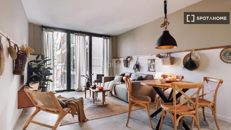 Foto 44ff0d06-b7eb-4424-b92e-7f57c7a75260. Alquiler piso apartamento de 2 dormitorios en alquiler en leixample, en Barcelona