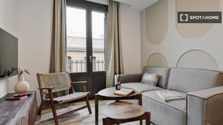 Location Appartement à St. Pere - Sta. Caterina - El Born. Apartamento de 2 dormitorios en alquiler en ciutat vella, barcel