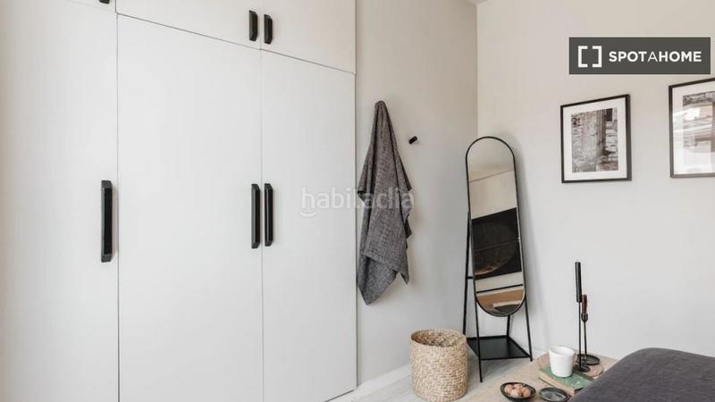 Foto 4e2d11cb-9a66-42f3-b4e5-970dcd934644. Alquiler piso apartamento de 3 dormitorios en alquiler en Barcelona