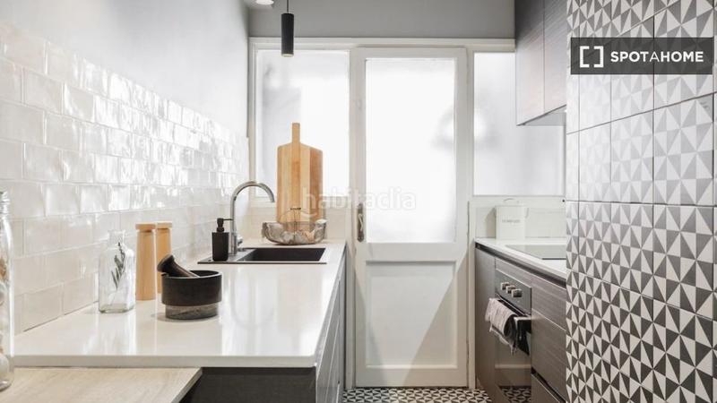 Foto 8d2072fe-2b9e-4129-9e19-0443a3330a72. Alquiler piso apartamento de 3 dormitorios en alquiler en Barcelona