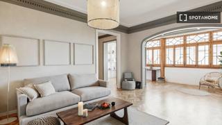 Location Appartement à Dreta de l´Eixample. Apartamento de 3 dormitorios en alquiler en barcelona