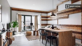 Miete Etagenwohnung in Sant Antoni. Piso de 3 dormitorios en alquiler en barcelona, barcelona