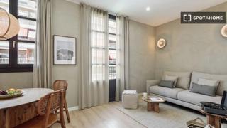 Affitto Appartamento in Sant Antoni. Apartamento de 2 dormitorios en alquiler en leixample, barcelona