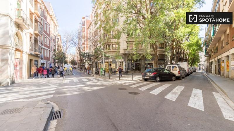 Foto 227e6a1b-960c-47f9-a2da-4d4e587bd4e2. Miete etagenwohnung mit heizung in Raval Barcelona