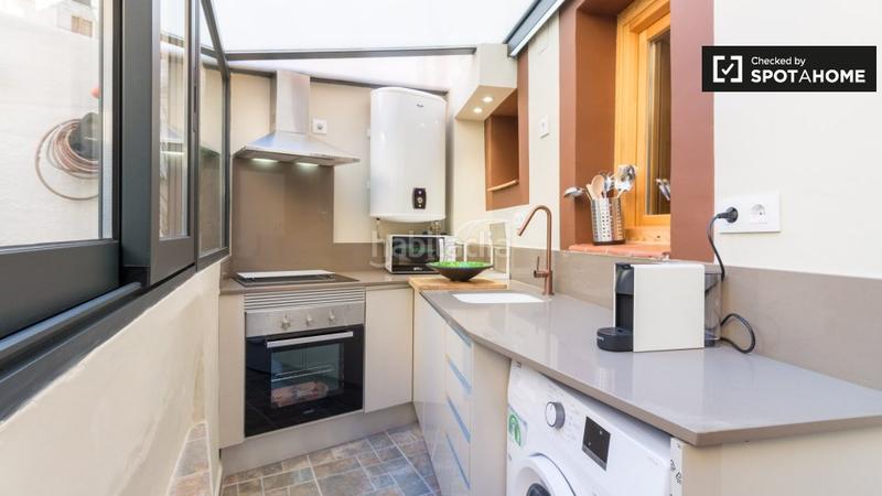 Foto 824a9216-8a38-4fa5-ab96-ce71eaf48c5e. Rent flat with heating in Raval Barcelona