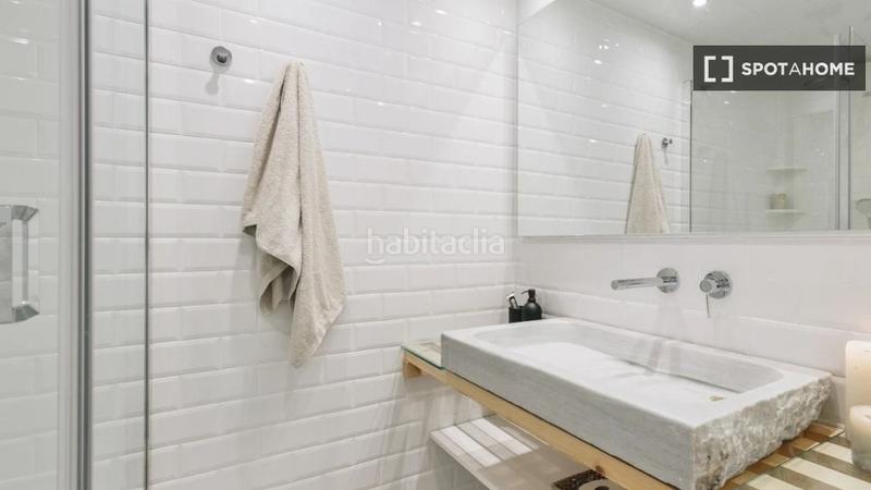 Foto fba580e4-a79e-4874-a33d-0d740b37ba90. Lloguer pis amb calefacció a Sarrià Barcelona