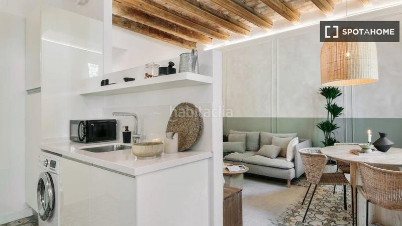 Foto 92ac9fe3-cfe7-402d-97e6-694ea4e6a8ca. Rent flat with heating in Sarrià Barcelona