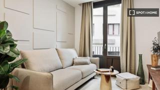 Lloguer Pis a St. Pere - Sta. Caterina - El Born. Apartamento de 2 dormitorios en alquiler en barcelona
