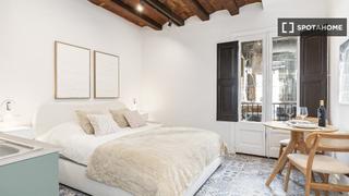 Affitto Appartamento in Raval. Habitación estudio en alquiler en la dreta de leixample, barcelo