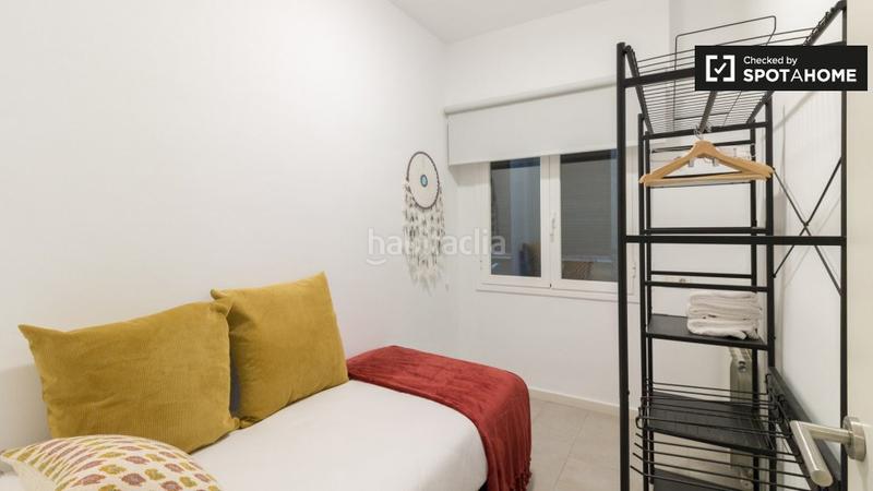 Foto 255882e7-bbc6-4f40-996d-45e3a2a7bf1b. Alquiler piso apartamento de 3 dormitorios en alquiler en Barcelona
