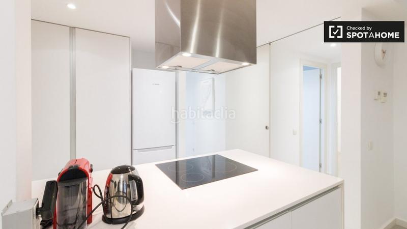 Foto 57933ac2-22dc-476c-8a6b-6a718aa98e88. Alquiler piso apartamento de 3 dormitorios en alquiler en Barcelona