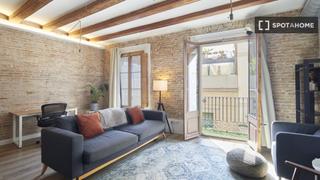 Miete Etagenwohnung in Raval. Piso en alquiler en el raval, barcelona.