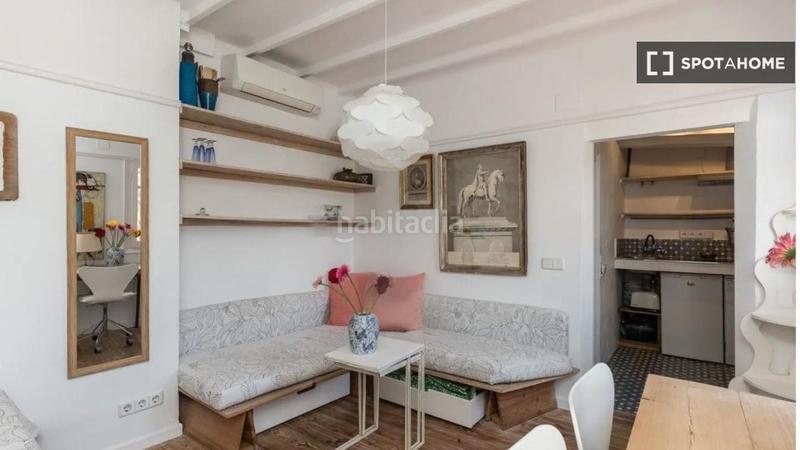 Foto 215c4843-0cd3-4bad-aebe-6e664352d93f. Lloguer pis amb calefacció a St. Pere - Sta. Caterina - El Born Barcelona