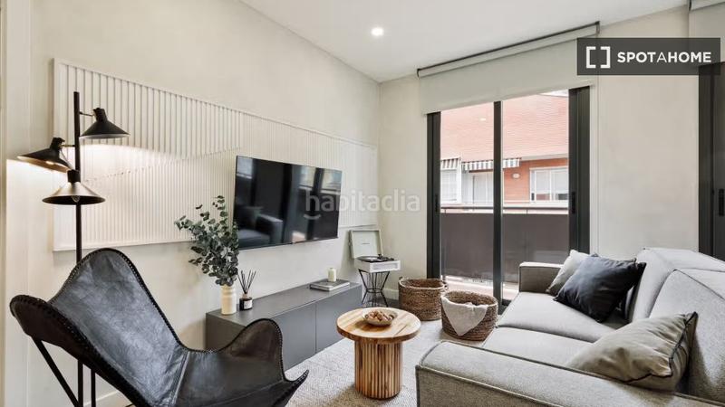 Foto 0c595623-e0db-4bfb-be35-e1eaf053d0df. Lloguer pis amb calefacció a Barri de les Corts Barcelona