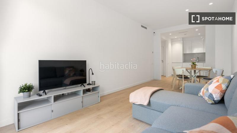 Foto db4c9368-8b4d-46dd-8efa-26fe424750bf. Alquiler piso estudio en alquiler en diagonal mar, en Barcelona