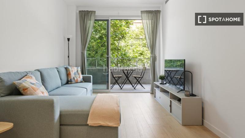 Foto 5bfc54f1-4e18-4fe2-9c9b-1690f0ee5be9. Rent flat with heating in Provençals del Poblenou Barcelona