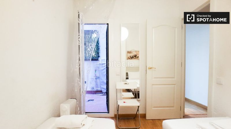 Foto b62e9d78-cd33-4071-86cd-06fd88a9fb85. Rent flat with heating in Sagrada Família Barcelona