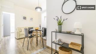 Rent Flat in Baix Guinardó. Piso en alquiler de 4 habitaciones en el baix guinardó, barcelon