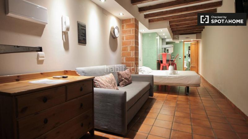 Foto 3ff1a7a5-8d34-4e3c-b7ac-d2d3bc8a57d8. Affitto appartamento con riscaldamento in Raval Barcelona