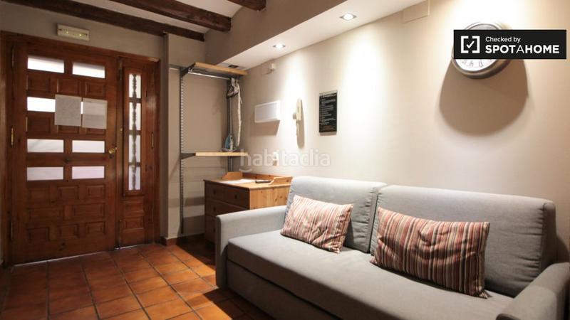 Foto e0889774-b86c-449e-91c2-992778449ed7. Alquiler piso acogedor estudio en alquiler en el Raval, . en Barcelona