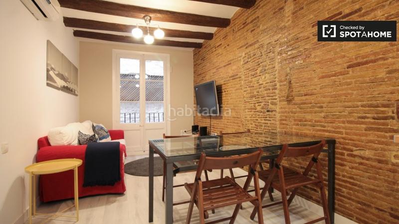 Foto 2c3ffb94-114b-4d9f-a98a-c0cd3ca5f3bc. Affitto appartamento con riscaldamento in Raval Barcelona