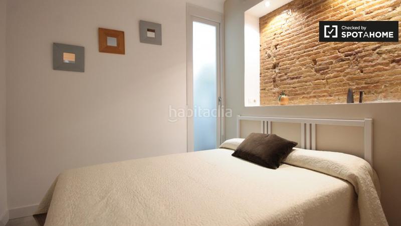 Foto 85f81b6d-1ded-4f8a-845c-48a16263cad8. Miete etagenwohnung mit heizung in Raval Barcelona