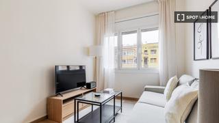Rent Flat in Dreta de l´Eixample. Piso de 2 habitaciones en alquiler en la dreta de leixample