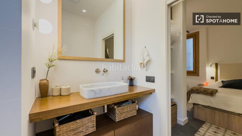 Foto fc640874-27bf-4112-827d-d822f4fa15ca. Alquiler piso  de 2 habitaciones en alquiler en el gotic, . en Barcelona