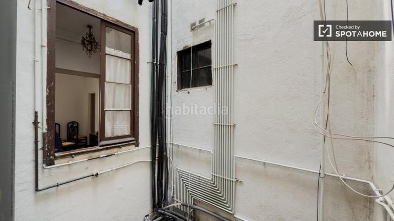 Foto 422d7a76-620f-43c8-8531-3d3ca18e00da. Rent flat with heating in Gòtic Barcelona