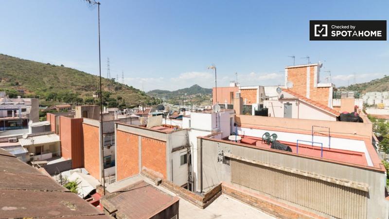 Foto 46b6a6fc-2ff2-4a9c-b956-49cbe5ca58f7. Alquiler piso apartamento de 2 habitaciones en alquiler en la Trinitat Vella, en Barcelona