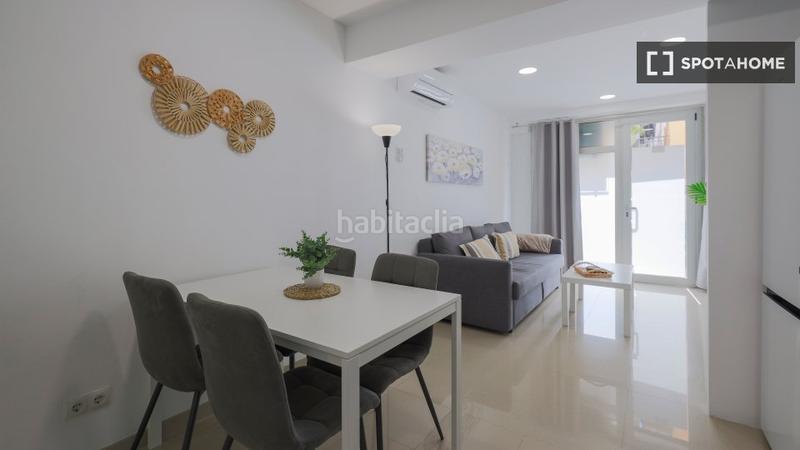 Foto ff8a04c9-7adb-420a-81d7-d0beade0197c. Rent flat with heating in Prosperitat Barcelona