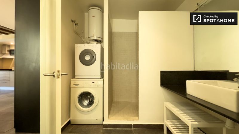 Foto 86a6a1af-5034-4d4f-8897-27480f3a1c01. Lloguer pis amb calefacció a St. Pere - Sta. Caterina - El Born Barcelona