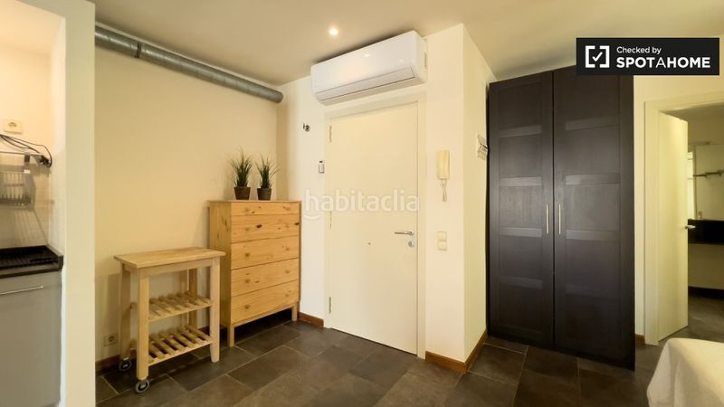 Foto a0430ac1-c9c2-40e4-9c56-5f6d1d885fc3. Lloguer pis amb calefacció a St. Pere - Sta. Caterina - El Born Barcelona