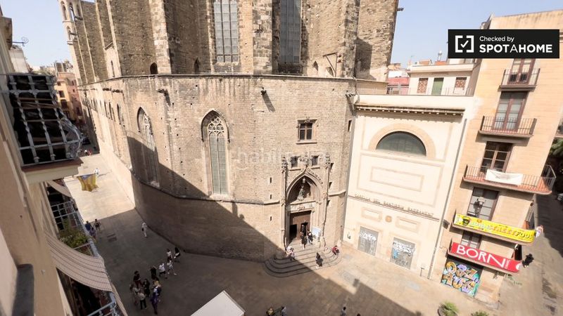 Foto c4efa1a4-eb60-4bcb-9283-a95a6637ea70. Lloguer pis amb calefacció a St. Pere - Sta. Caterina - El Born Barcelona