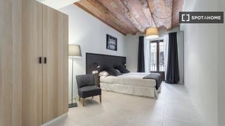 Miete Etagenwohnung in St. Pere - Sta. Caterina - El Born. Apartamento de 2 dormitorios en alquiler en ciutat vella, barcel