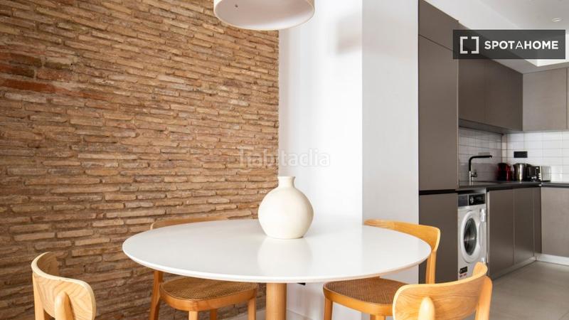 Foto ec01ed1b-a11e-4aa5-aad4-a40171f9fb5d. Location appartement avec chauffage dans Raval Barcelona