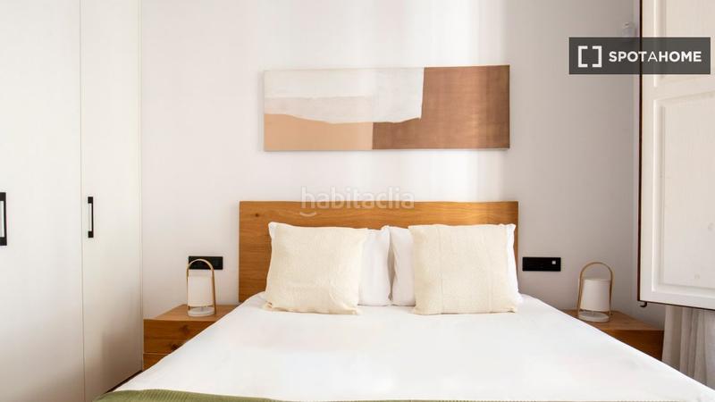 Foto fd8fdbcb-cb75-4846-ab25-3a70a60f4677. Rent flat with heating in Raval Barcelona
