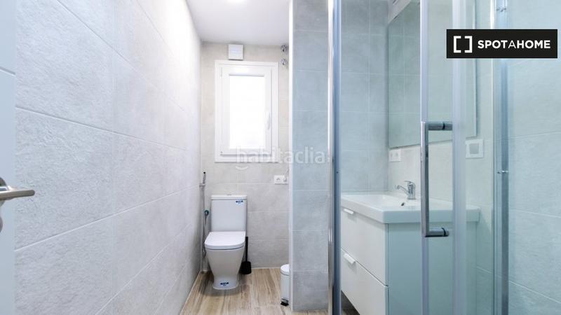 Foto 32fb8b5f-57bc-42c5-9e2f-a6f4ebcacf3f. Alquiler piso  en alquiler de 3 habitaciones en La Torrassa, barcelona en Hospitalet de Llobregat (L´)